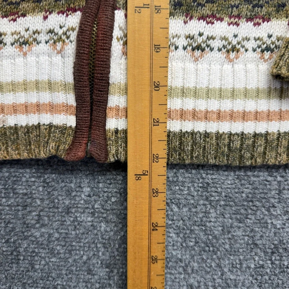 Mountain Lake pattern cream